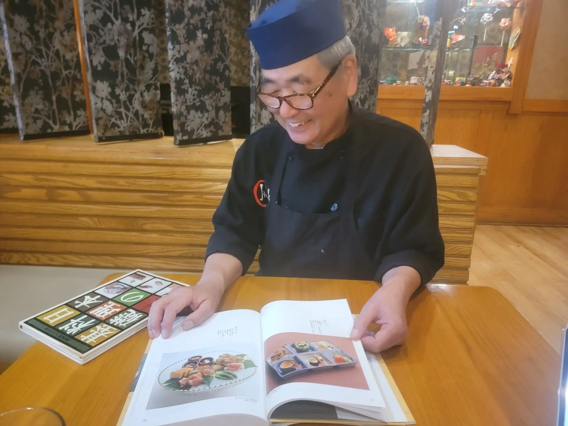 Meet Fuji-san, the Jinbeh Chef Who Watched DFW Learn Sushi